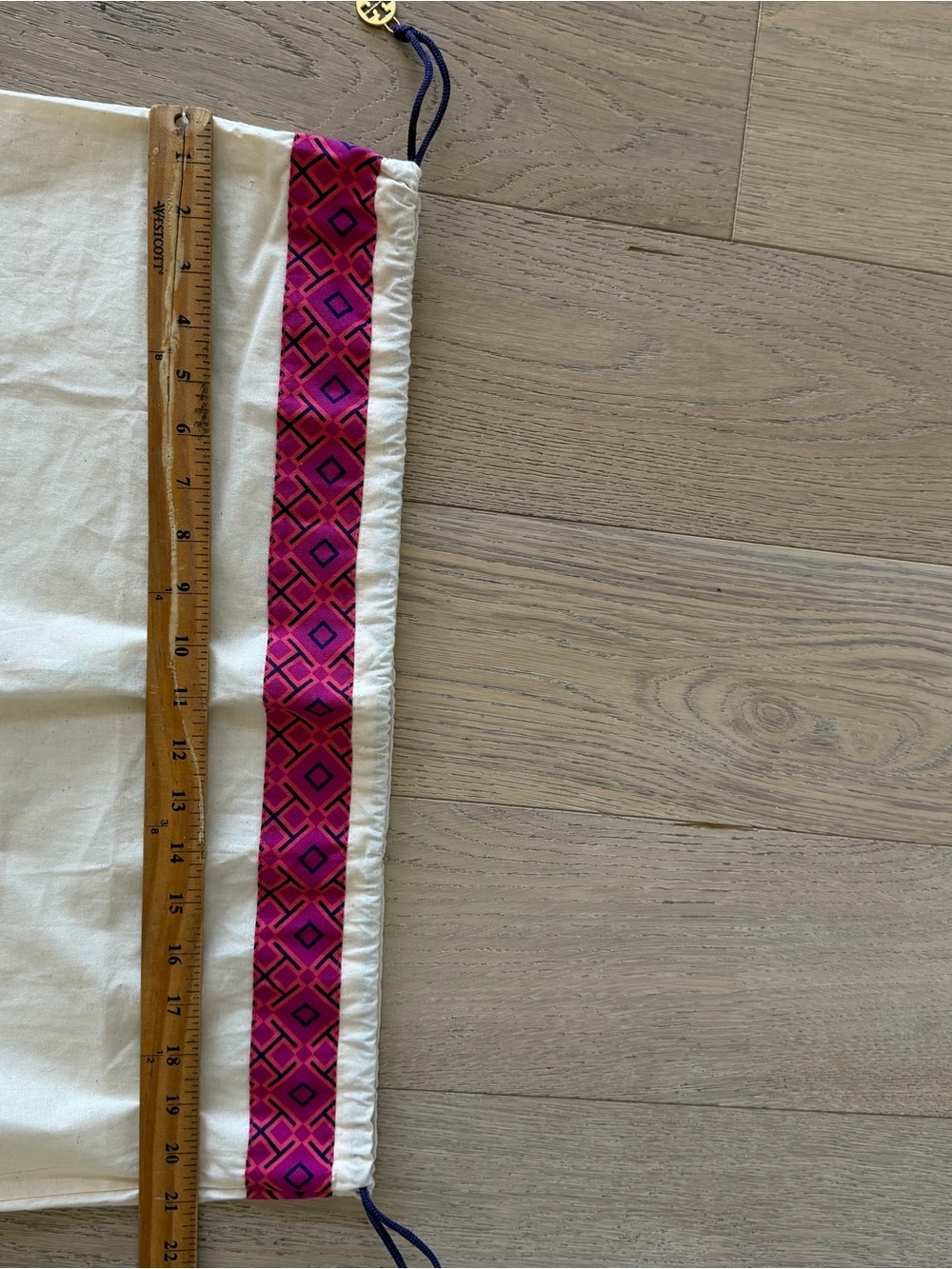 Tory Burch Cream Dust Bag with Pink Trim - Picture 4 of 4